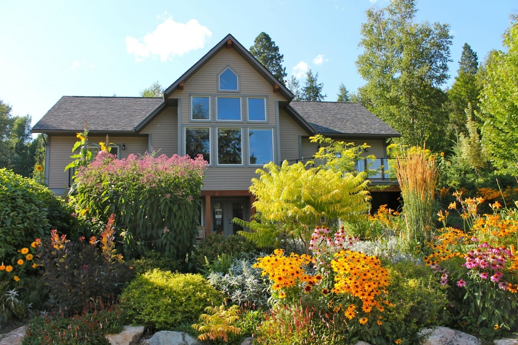 Windborne Bed and Breakfast | Super, Natural BC