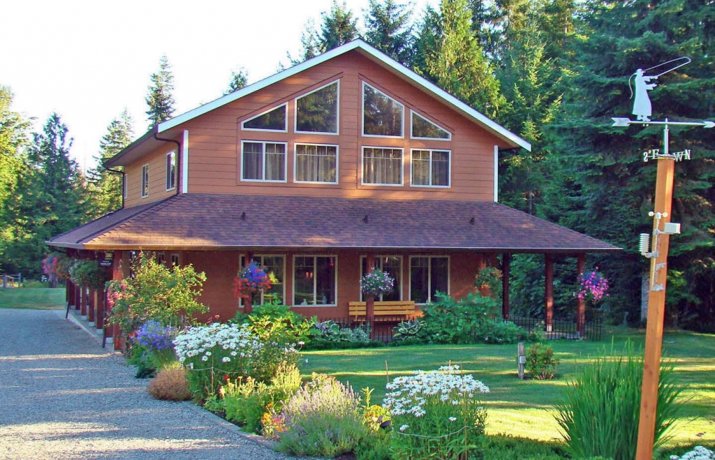 Stamp Falls B & B | Super, Natural BC