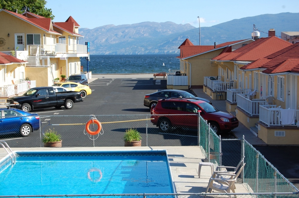 Crown Resort Motel British Columbia Canada