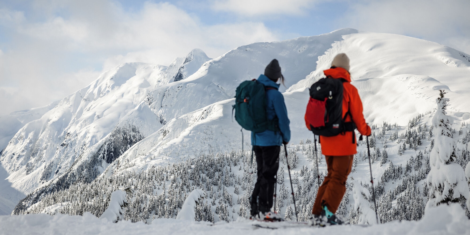 Here's everything you need to know about winter hiking in Vancouver